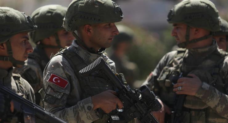 Турецькі війська готуються атакувати північ Сирії