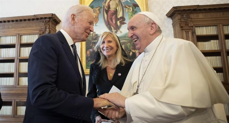Зустріч Байдена з Папою тривала півтори години