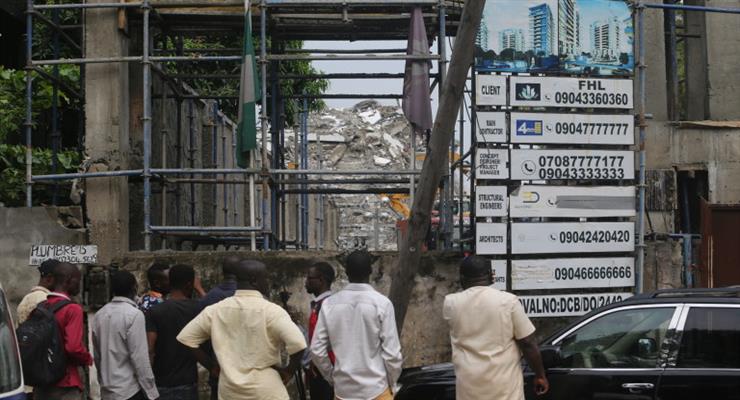 14 загиблих та десятки розшукуються після обвалення будівлі в Нігерії