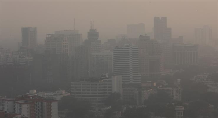 У Делі школи та коледжі закриті на невизначений термін через сильне забруднення повітря