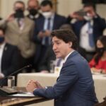 Восстановление после наводнения и борьба с коронавирусом - приоритеты премьер-министра Канады