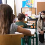 Ув'язнення або штраф для батьків у Греції, які відмовляються відправляти своїх дітей до школи