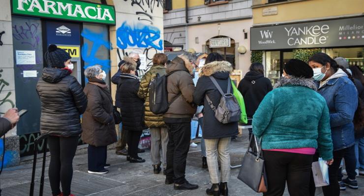 В Италии отменяют новогодние праздники из-за увеличения заболеваемости COVID