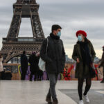 Антиваксы подожгли дом французского депутата, преступники находятся в розыске Антиваксы подожгли дом французского депутата, преступники находятся в розыске