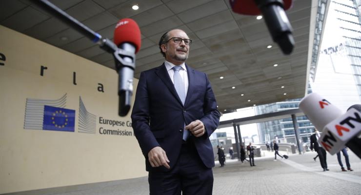 Новий канцлер Австрії несподівано пішов у відставку