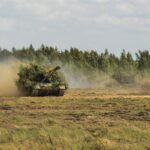 Росія розпочала навчання на кордоні з Україною та в окупованому Криму Росія розпочала навчання на кордоні з Україною та в окупованому Криму