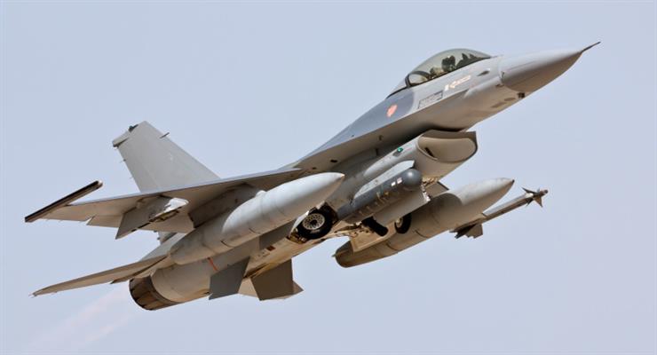 Данія відправляє до Прибалтики фрегат та винищувачі F-16