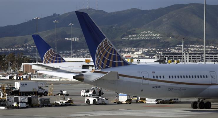 3000 співробітників United Airlines з позитивним тестом на коронавірус