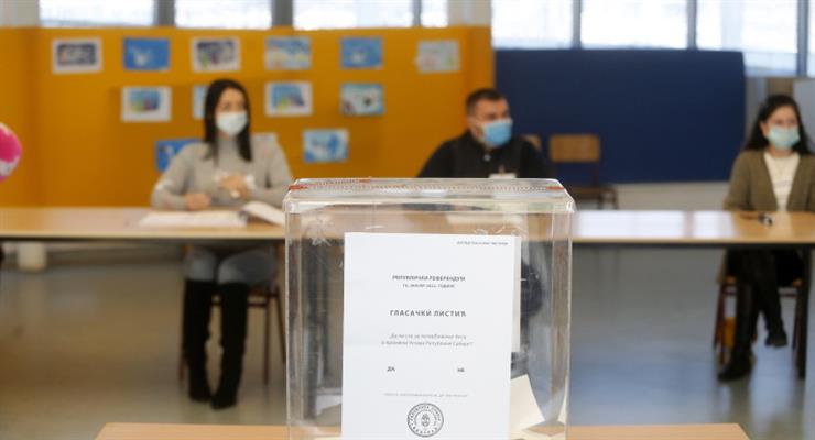 Серби схвалили конституційні зміни на референдумі