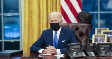 У США підвищують зарплати федеральним чиновникам У США підвищують зарплати федеральним чиновникам