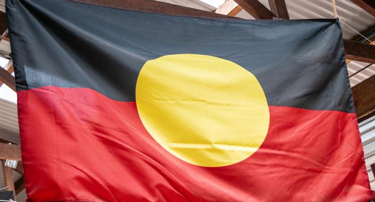 Уряд Австралії купив авторські права на прапор аборигенів