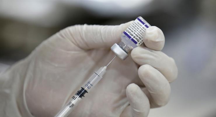 Великобританія починає вакцинацію від Covid-19 уразливих дітей