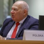 Министр финансов Польши ушел в отставку Министр финансов Польши ушел в отставку