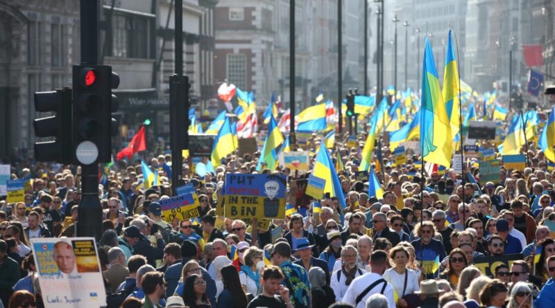 У Лондоні відбулася масштабна акція протесту проти війни в Україні
