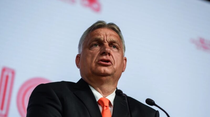 Віктор Орбан: Угорщина не дозволить постачати зброю Україні через свою територію