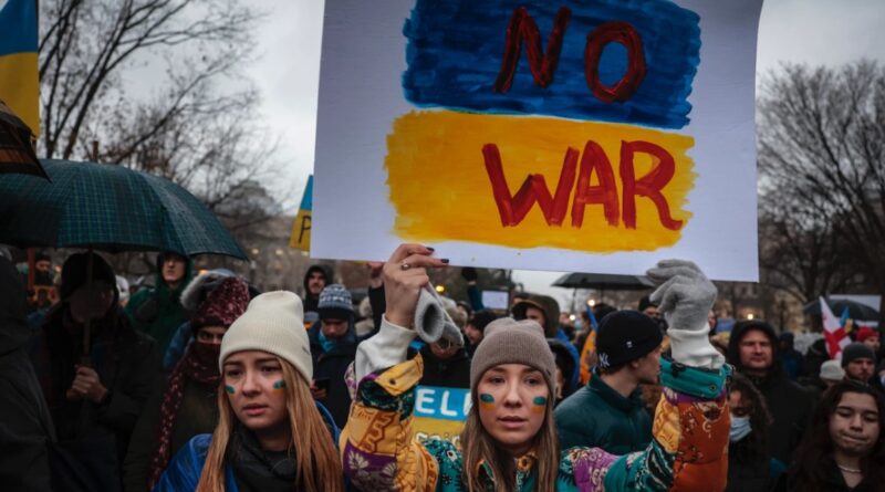 Кремль пригрозив росіянам, що протестують проти війни: Ви скоро зникнете з нашого життя