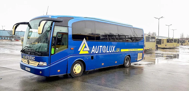 «Автолюкс» запустил рейсы из Киева и Одессы в Польшу