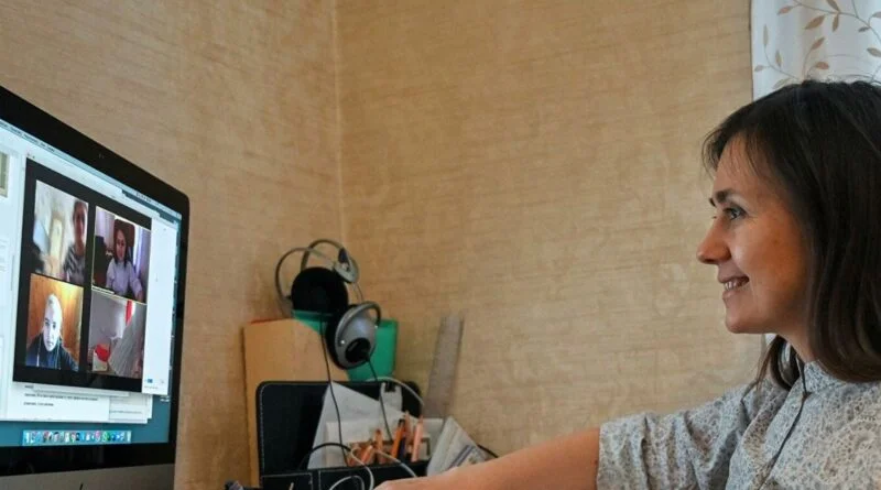 Українським педагогам та соцпрацівникам надається можливість відновити заняття у віддаленому форматі, навіть перебуваючи за кордоном