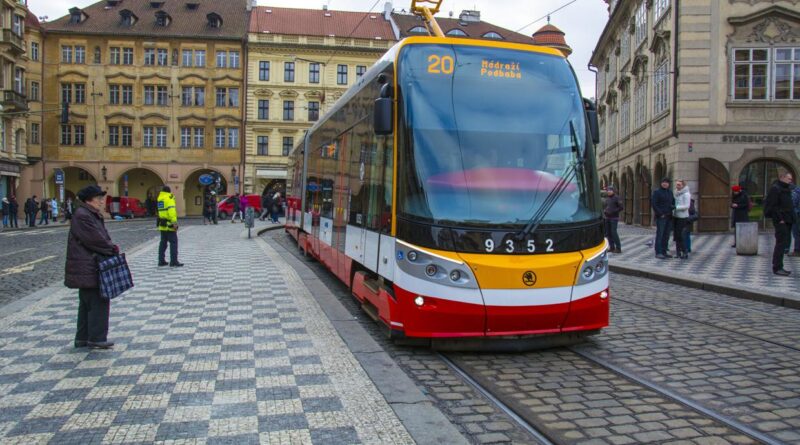 Проїзд для українців у міському транспорті Праги: всі умови з 1 травня