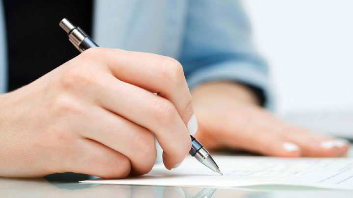 Трудовий контракт фото