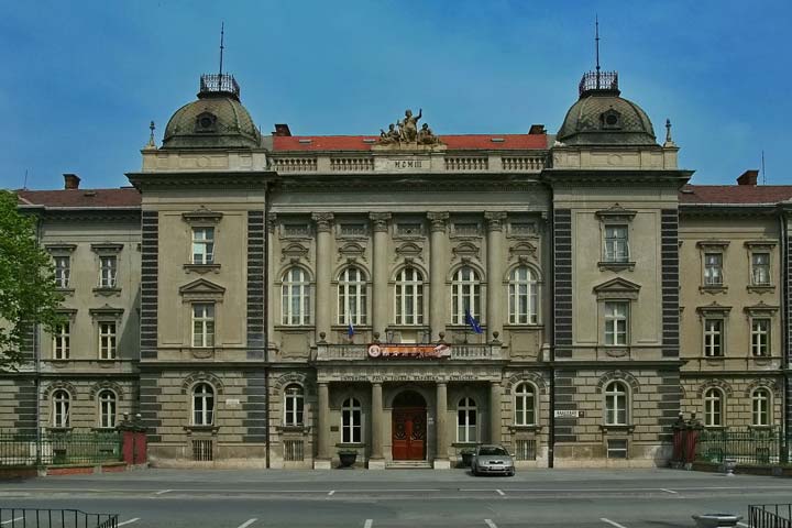 Университет Павла Йозефа Шафарика в Словакии