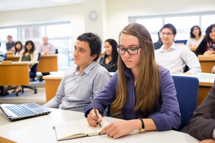 Студентська віза в Польщу