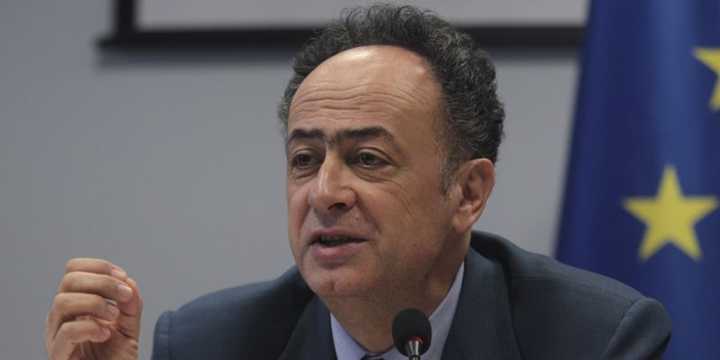 Хюг Мингарелли фото