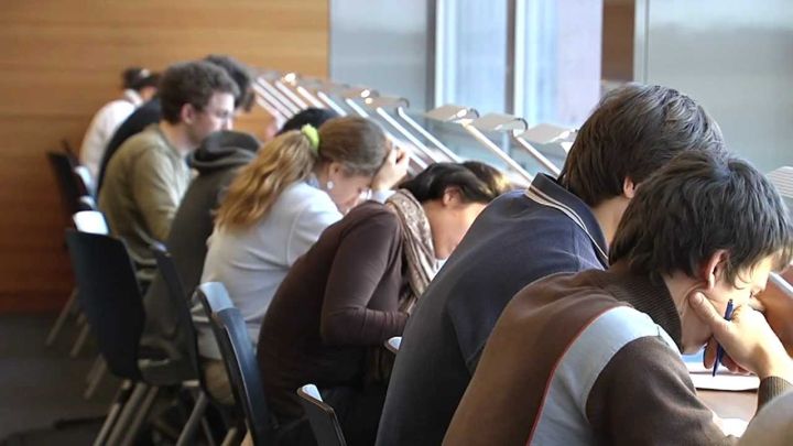 складання вступних іспитів