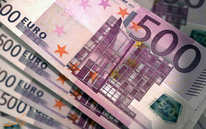 минимальная зарплата в Бельгии в 2017 году  составляет 1,5 тысячи евро