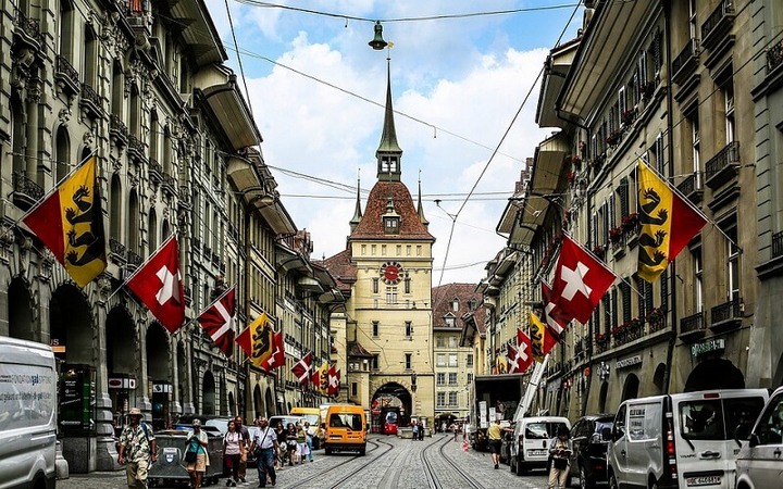 Уровень жизни в швейцарии сутоморе черногория купить квартиру