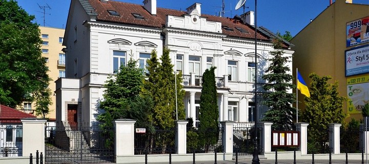 украинские консульства в Польше