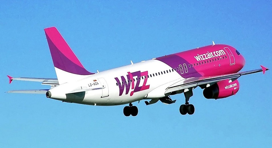 фото лоукостер Wizz-air